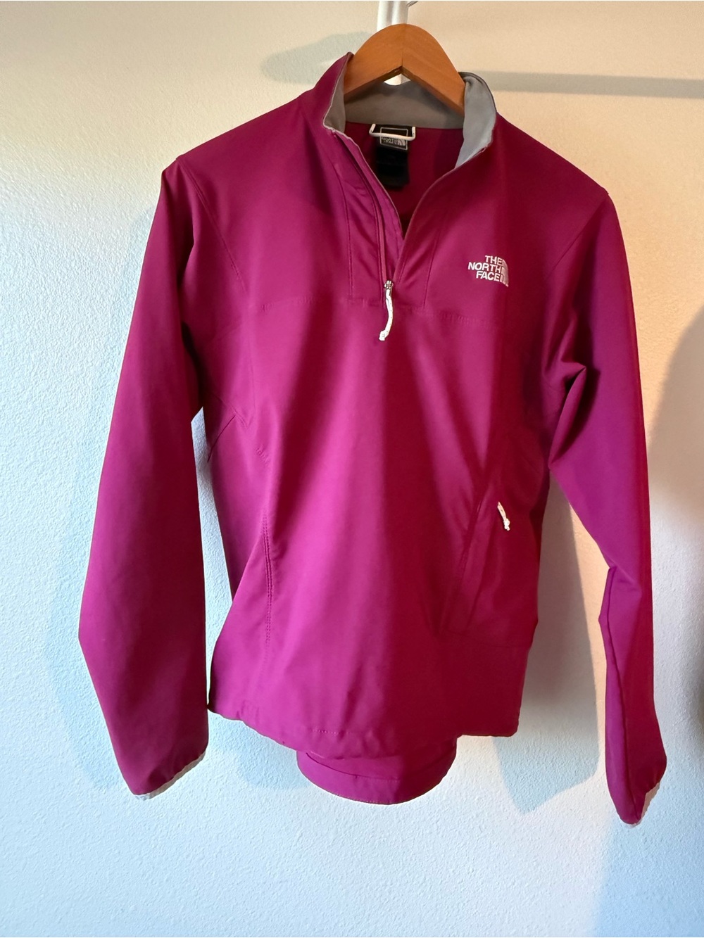 The North Face Women's Magenta Half-Zip Pullover